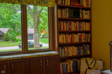 534 Greenlee Drive Indianapolis IN 46234