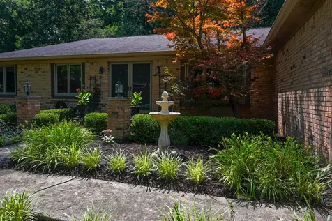 534 Greenlee Drive Indianapolis IN 46234