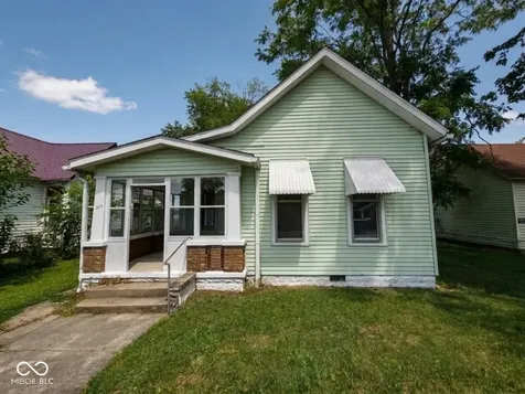 305 S Vine Street Seymour IN 47274