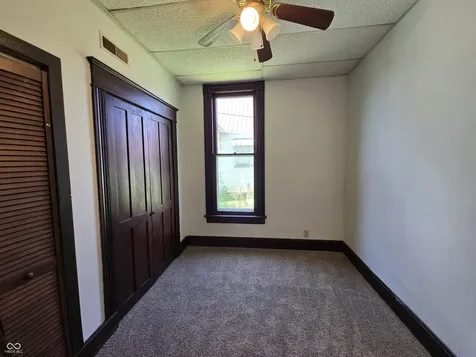 305 S Vine Street Seymour IN 47274