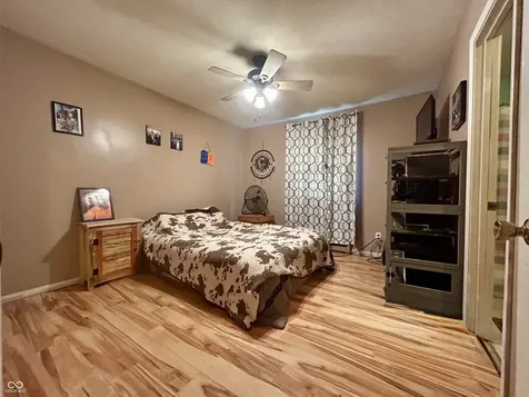 1009 W Walnut Brownstown IN 47220