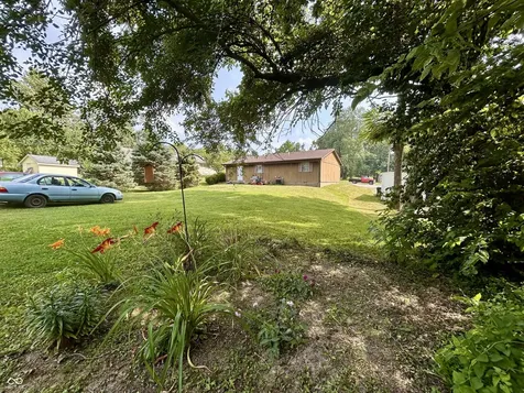 1009 W Walnut Brownstown IN 47220
