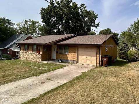 1009 W Walnut Brownstown IN 47220