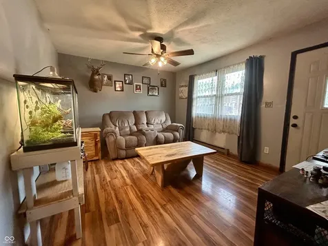 1009 W Walnut Brownstown IN 47220
