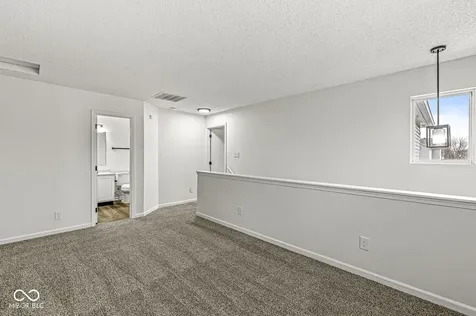 1316 Freemont Lane Greenwood IN 46143