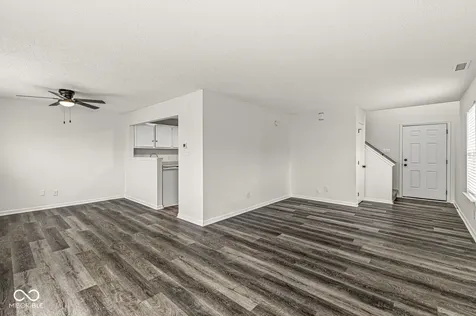 1316 Freemont Lane Greenwood IN 46143