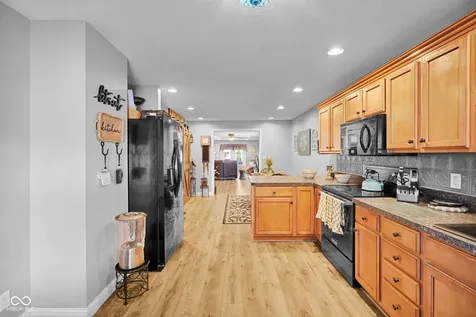 3325 Sycamore Drive Columbus IN 47203