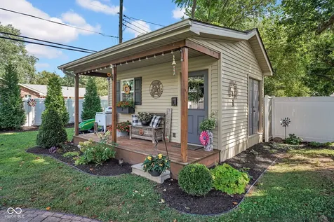 3325 Sycamore Drive Columbus IN 47203