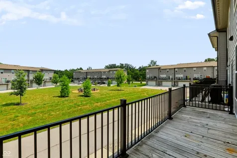 332 Fairfax Way Zionsville IN 46077