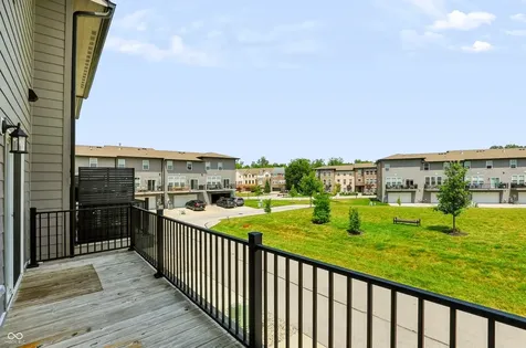 332 Fairfax Way Zionsville IN 46077