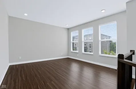 332 Fairfax Way Zionsville IN 46077