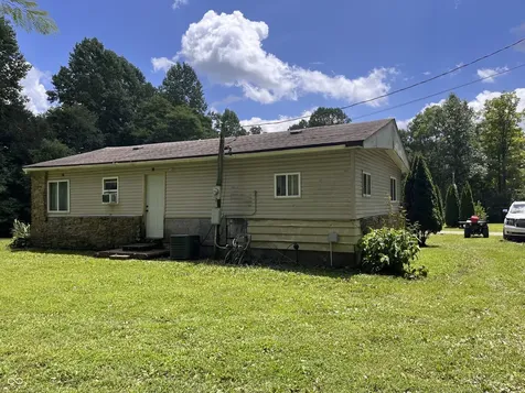162 W Robertson Morgantown IN 46160
