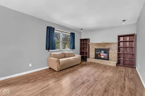 7222 Maple Drive Avon IN 46123