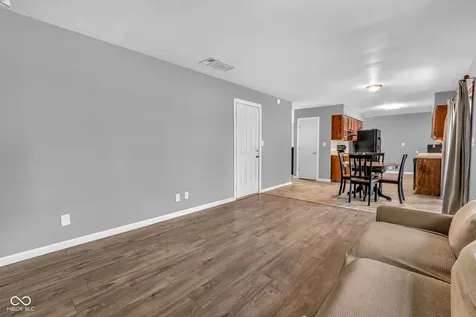 7222 Maple Drive Avon IN 46123