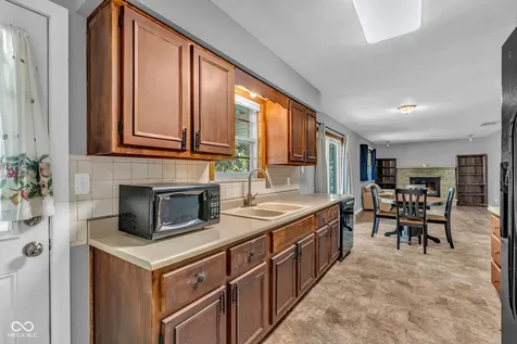 7222 Maple Drive Avon IN 46123
