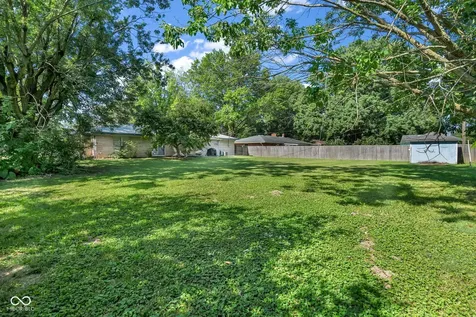 7222 Maple Drive Avon IN 46123