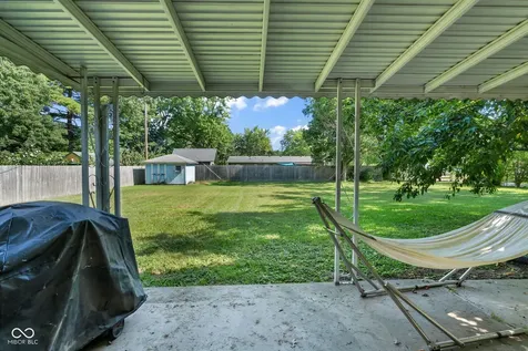 7222 Maple Drive Avon IN 46123