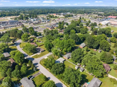 7222 Maple Drive Avon IN 46123