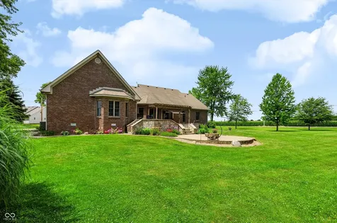 1030 E County Rd 350 N Danville IN 46122