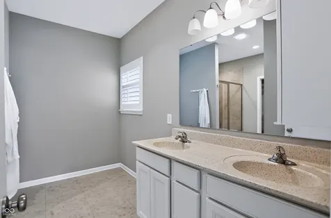 8810 Rowling Way Indianapolis IN 46239