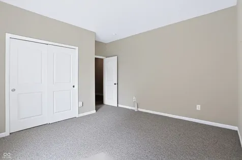 8810 Rowling Way Indianapolis IN 46239