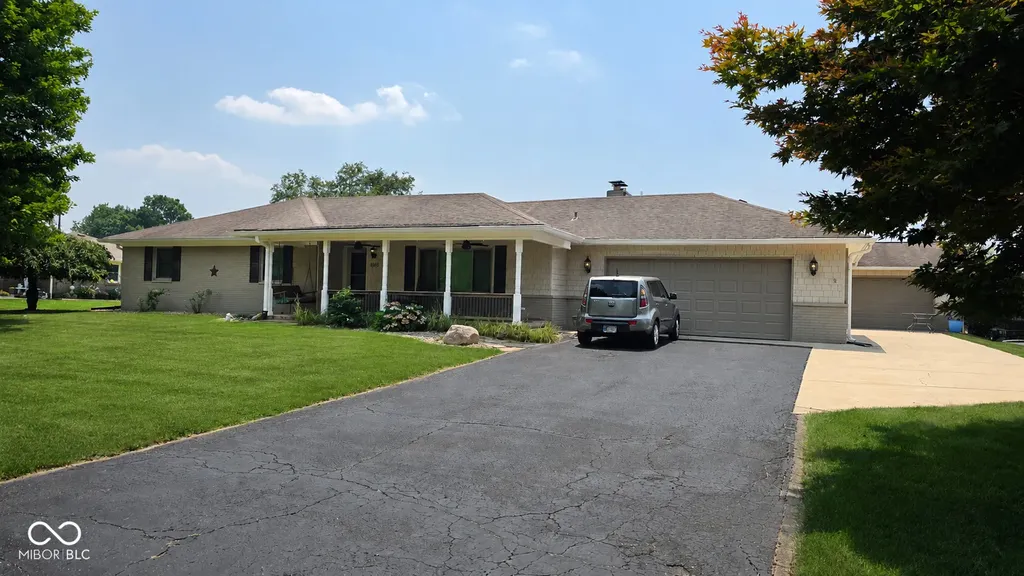885 Broadway North Drive Plainfield IN 46168