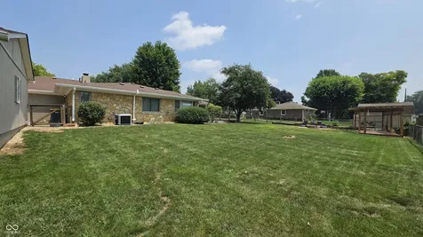 885 Broadway North Drive Plainfield IN 46168