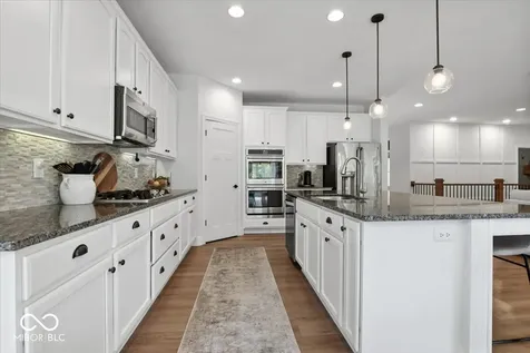 5115 Sweetwater Drive Noblesville IN 46062