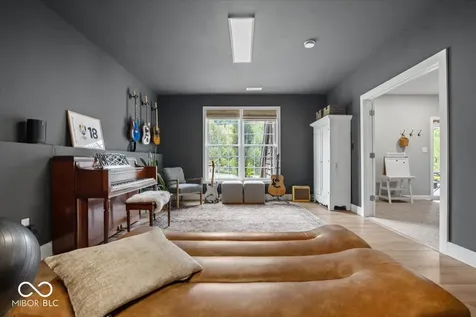 5115 Sweetwater Drive Noblesville IN 46062