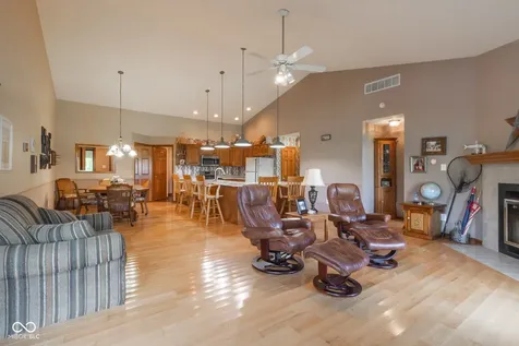 4094 S County Road 200 E Clayton IN 46118