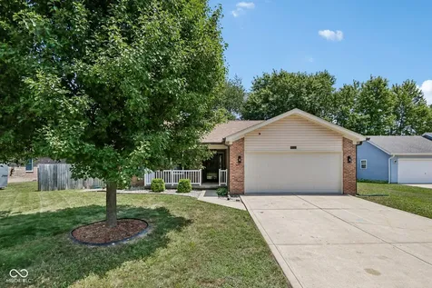 304 Foxridge Court Shelbyville IN 46176