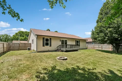 304 Foxridge Court Shelbyville IN 46176