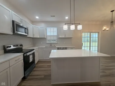 536 Ironridge Court Indianapolis IN 46239
