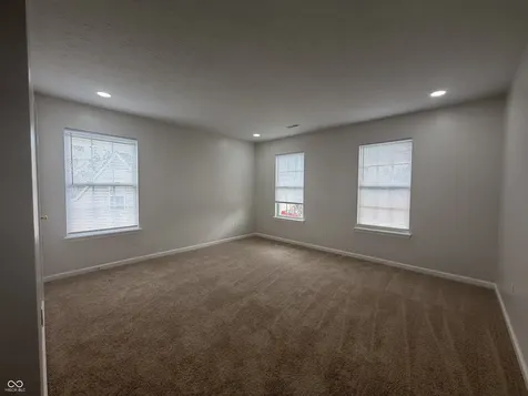 536 Ironridge Court Indianapolis IN 46239