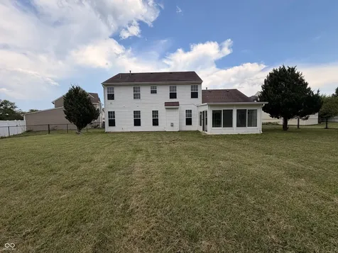 536 Ironridge Court Indianapolis IN 46239