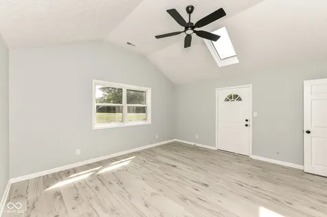 3933 Bergamot Court Indianapolis IN 46235