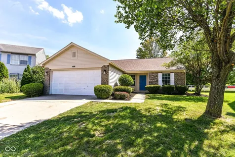3933 Bergamot Court Indianapolis IN 46235