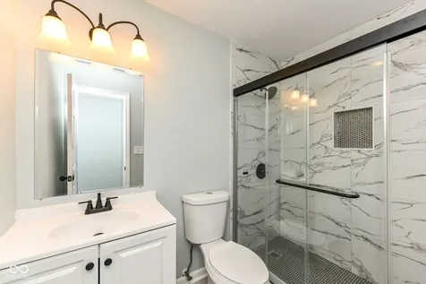 3933 Bergamot Court Indianapolis IN 46235
