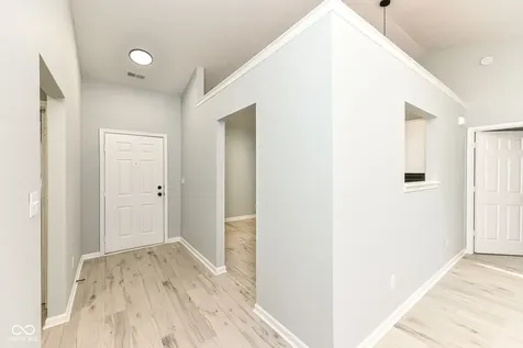 3933 Bergamot Court Indianapolis IN 46235
