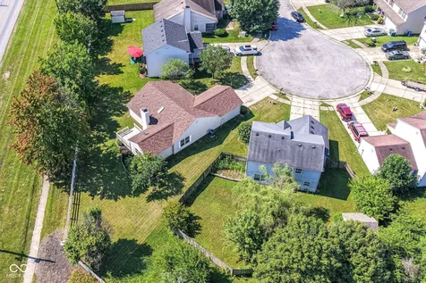 3933 Bergamot Court Indianapolis IN 46235