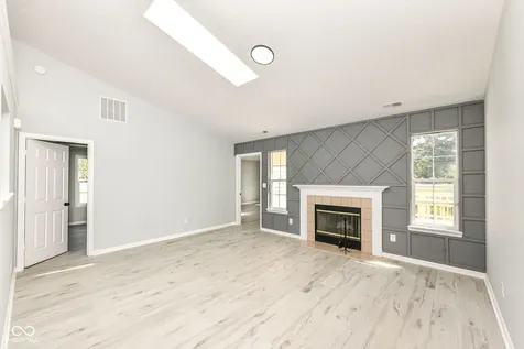3933 Bergamot Court Indianapolis IN 46235