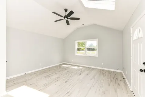 3933 Bergamot Court Indianapolis IN 46235