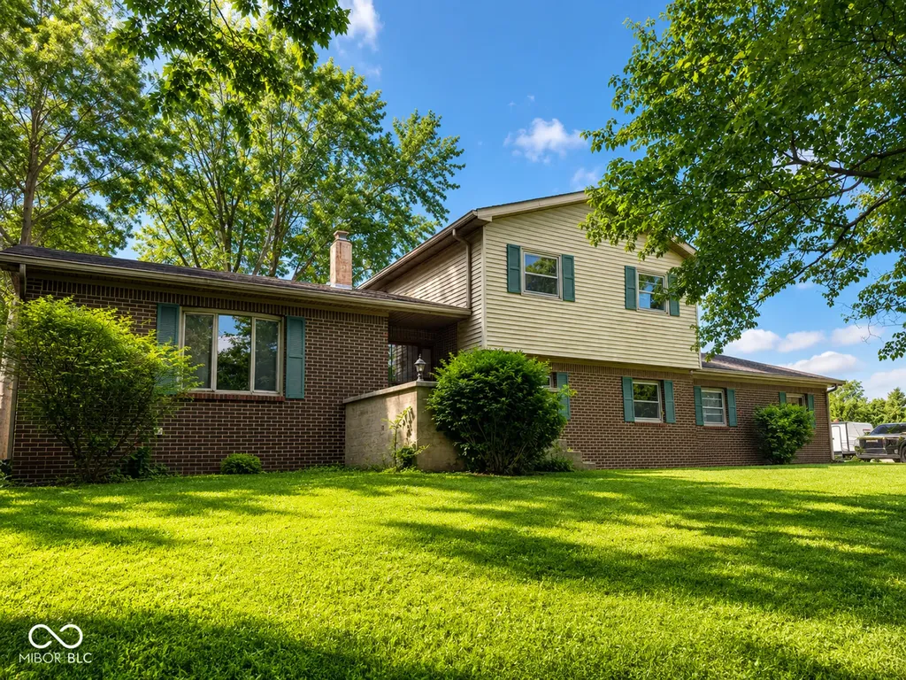 1185 W Country Club Road Crawfordsville IN 47933