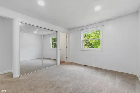 9505 Thornwood Drive Indianapolis IN 46250