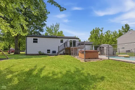 9505 Thornwood Drive Indianapolis IN 46250