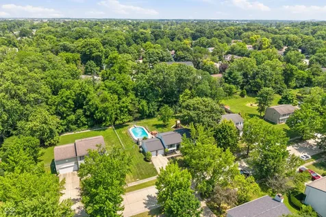 9505 Thornwood Drive Indianapolis IN 46250
