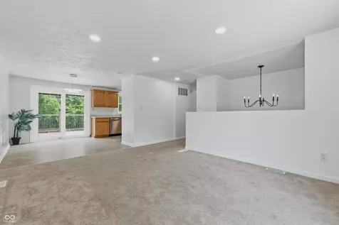 9505 Thornwood Drive Indianapolis IN 46250