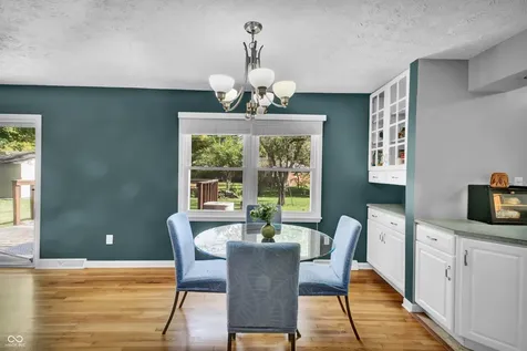 2745 Flintwood Drive Columbus IN 47203