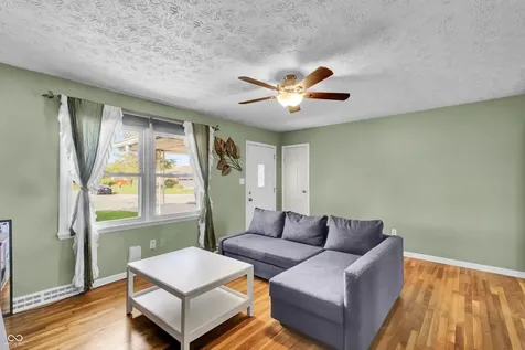 2745 Flintwood Drive Columbus IN 47203