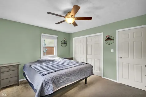 2745 Flintwood Drive Columbus IN 47203